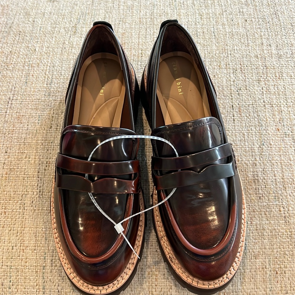 Gianni Bini Shoes Womens 7.5m Patent Brown Leather Penny Loafer Chunky Lug Sole